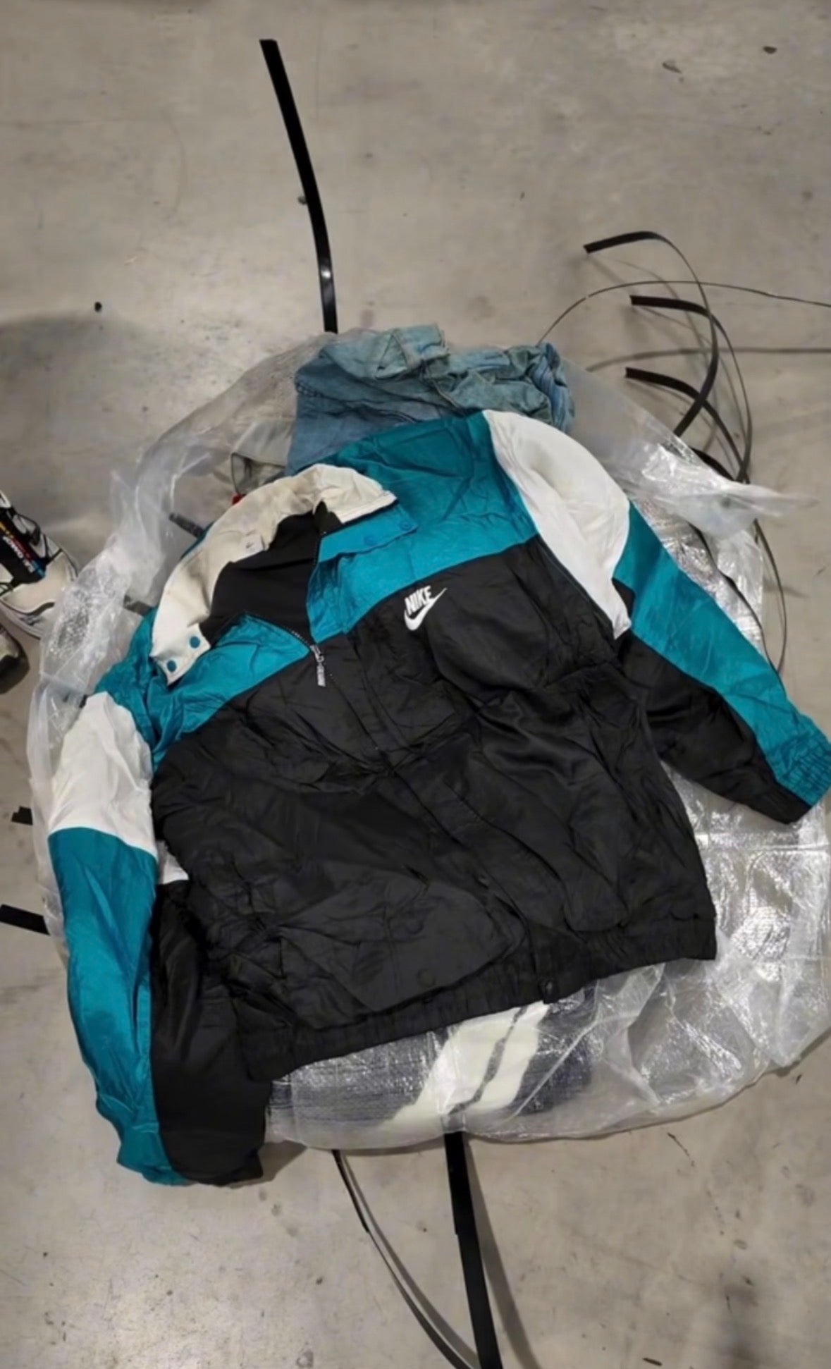 25x PREMIUM BRANDED JACKET MIX (FREE SHIPPING)