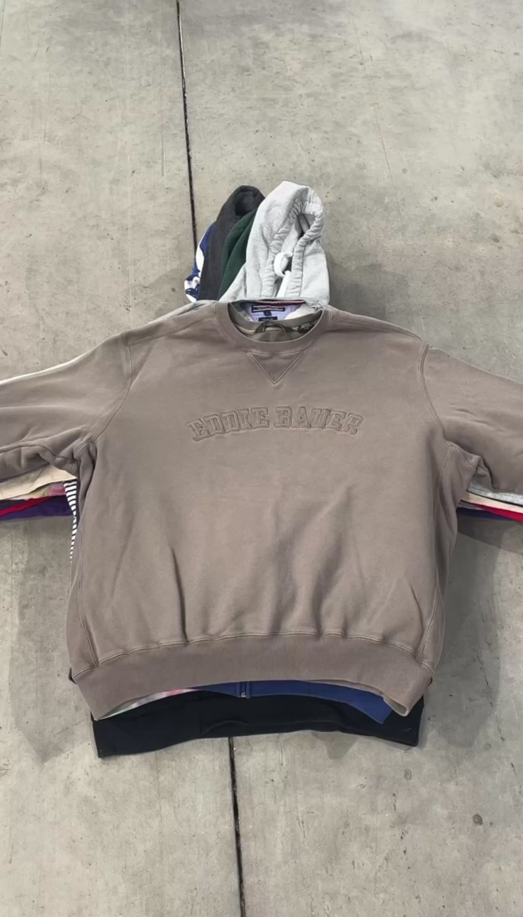 50x BRANDED SWEATSHIRTS (FREE SHIPPING)