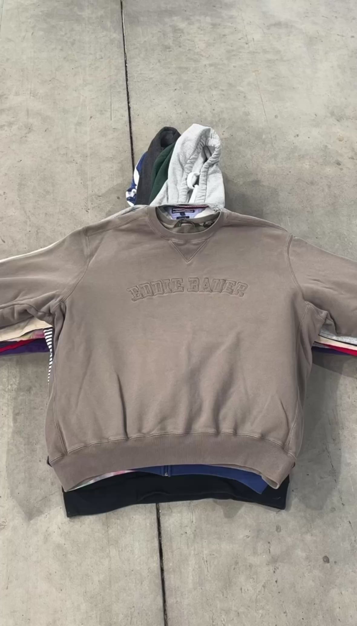 50x BRANDED SWEATSHIRTS (FREE SHIPPING)